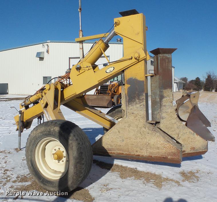 image for item EA9676 Johnson tile plow