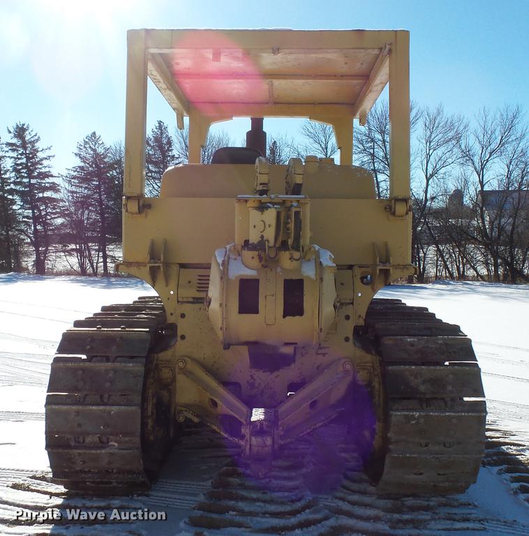 image for item EA9677 1967 Caterpillar D8H crawler tractor
