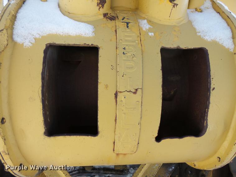 image for item EA9677 1967 Caterpillar D8H crawler tractor