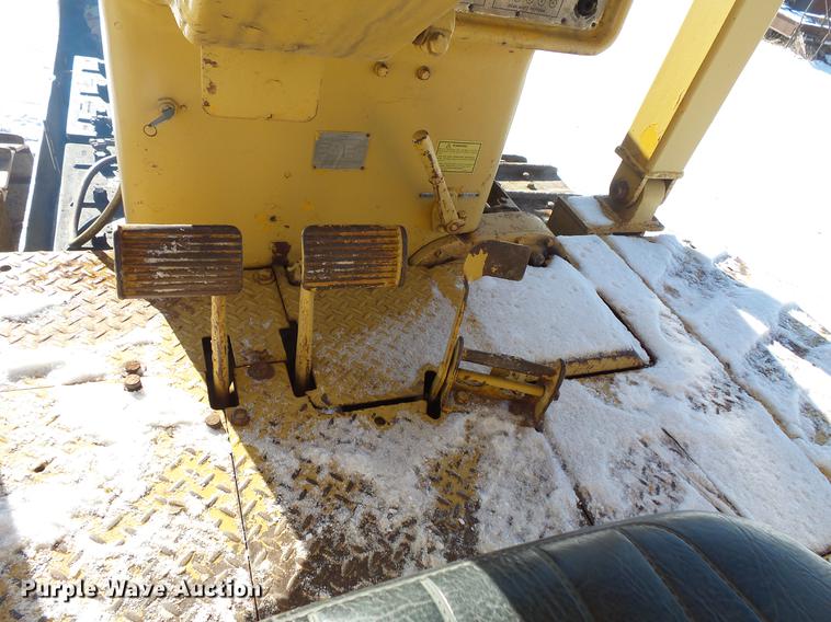 image for item EA9677 1967 Caterpillar D8H crawler tractor