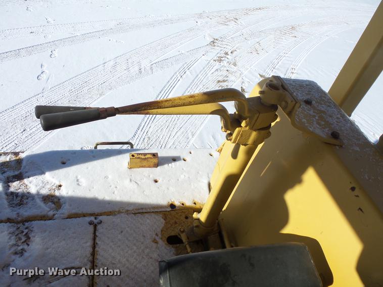 image for item EA9677 1967 Caterpillar D8H crawler tractor