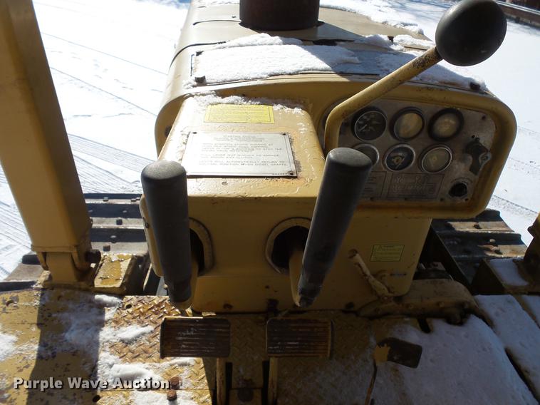 image for item EA9677 1967 Caterpillar D8H crawler tractor