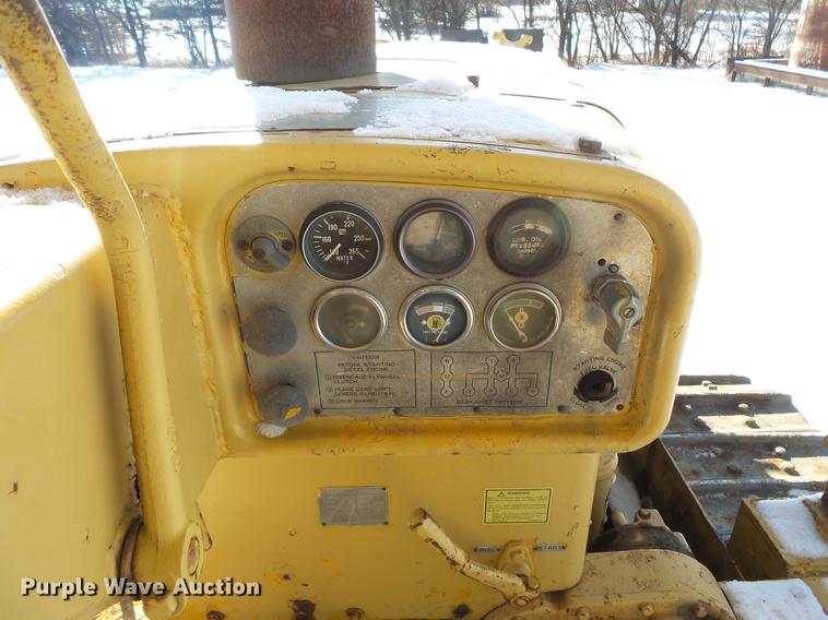 image for item EA9677 1967 Caterpillar D8H crawler tractor