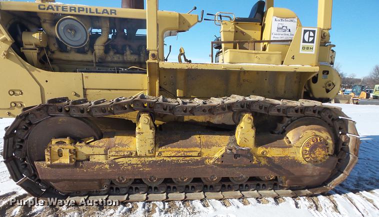 image for item EA9677 1967 Caterpillar D8H crawler tractor