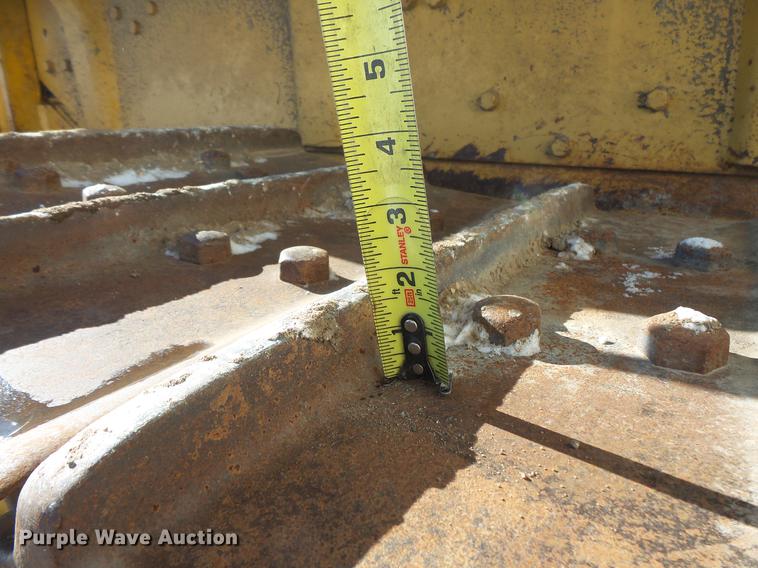 image for item EA9677 1967 Caterpillar D8H crawler tractor