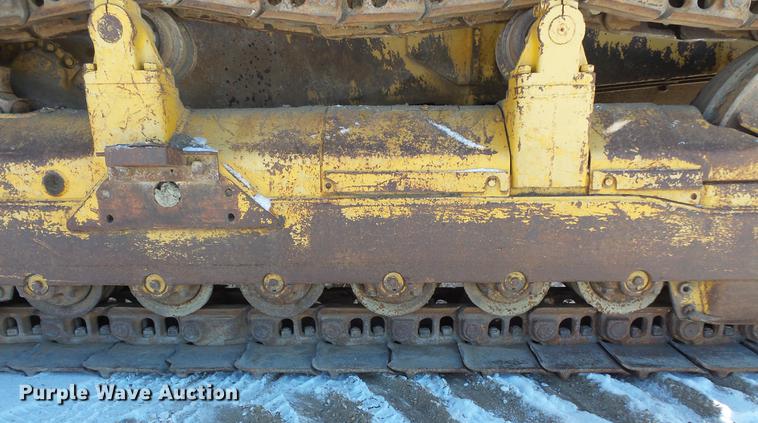 image for item EA9677 1967 Caterpillar D8H crawler tractor