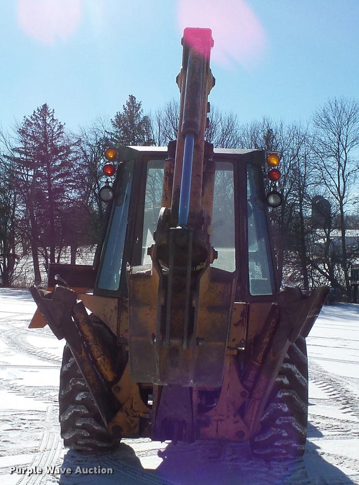 image for item EA9678 1976 Case 580C backhoe