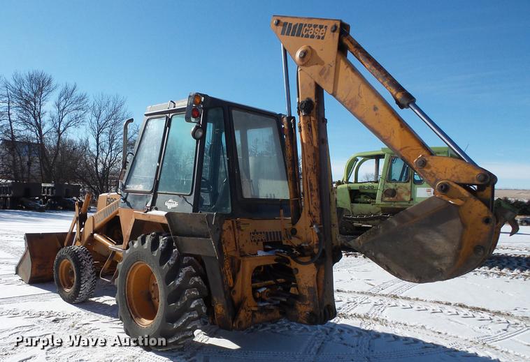 image for item EA9678 1976 Case 580C backhoe