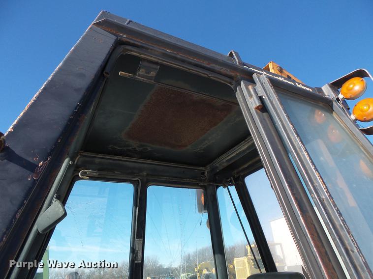 image for item EA9678 1976 Case 580C backhoe