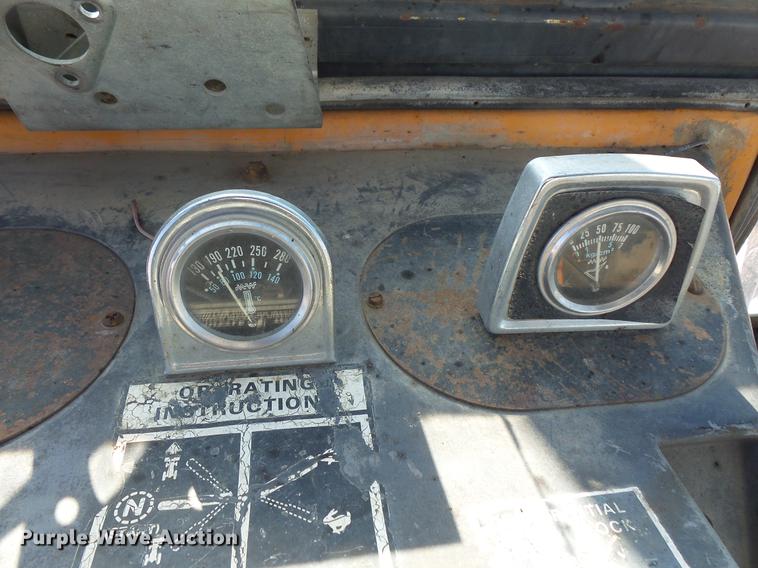 image for item EA9678 1976 Case 580C backhoe