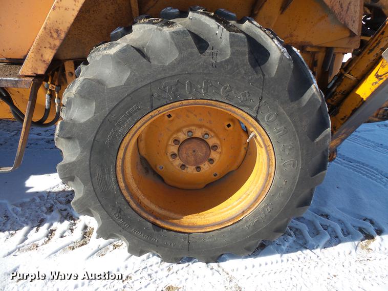 image for item EA9678 1976 Case 580C backhoe