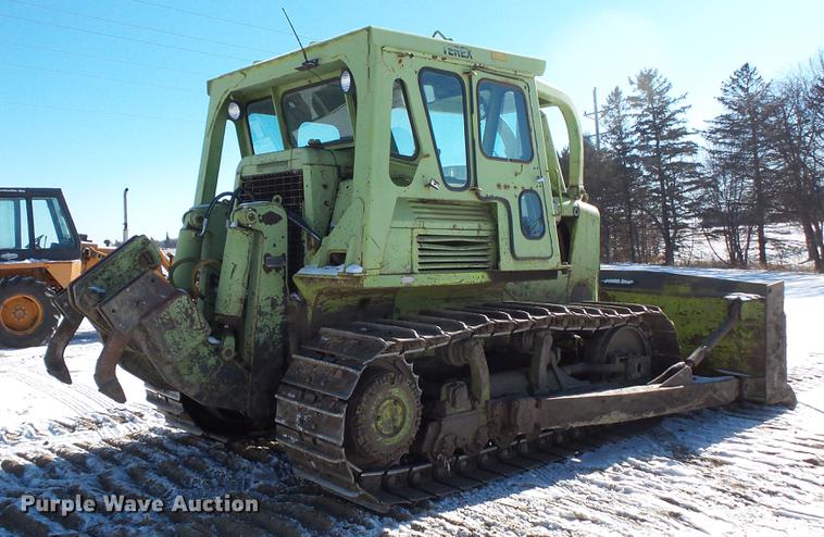 image for item EA9679 1978 Terex 82-20 AA dozer