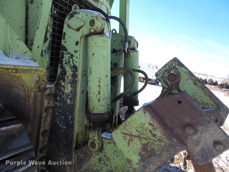 image for item EA9679 1978 Terex 82-20 AA dozer