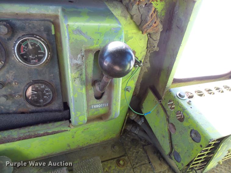 image for item EA9679 1978 Terex 82-20 AA dozer