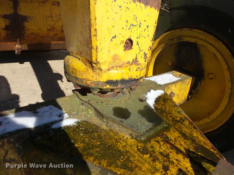 image for item EA9680 Caterpillar 80 scraper