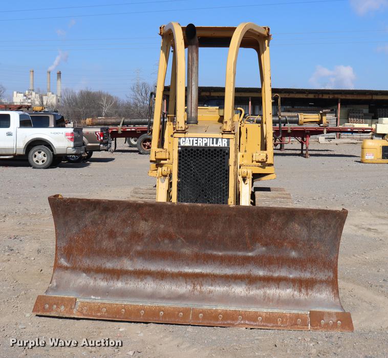 image for item EC9421 1992 Caterpillar D4C Series II dozer