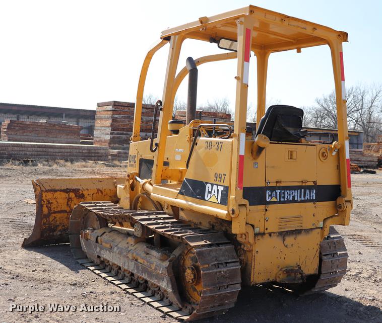 image for item EC9421 1992 Caterpillar D4C Series II dozer