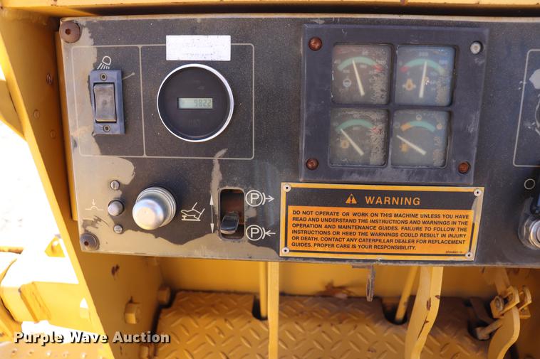 image for item EC9421 1992 Caterpillar D4C Series II dozer