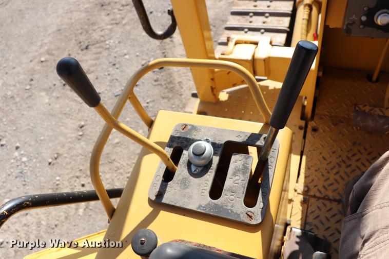 image for item EC9421 1992 Caterpillar D4C Series II dozer