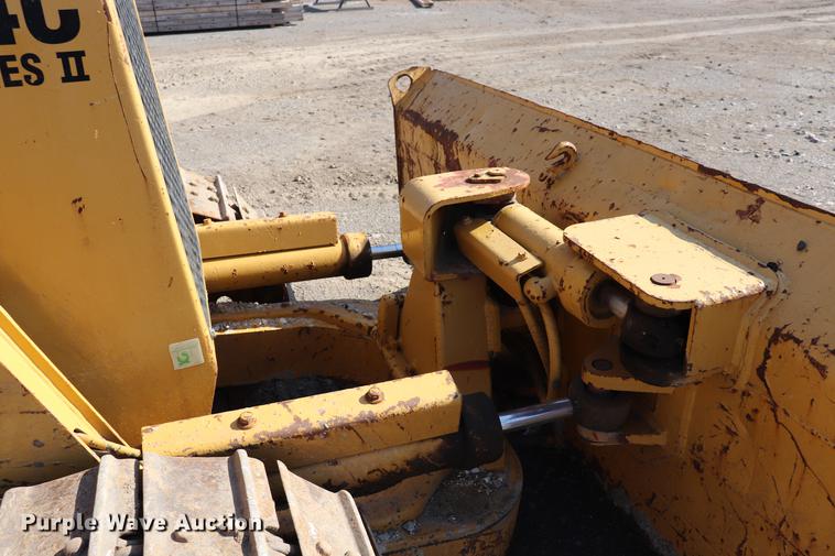 image for item EC9421 1992 Caterpillar D4C Series II dozer