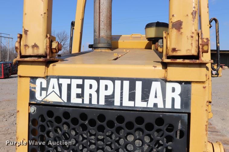 image for item EC9421 1992 Caterpillar D4C Series II dozer