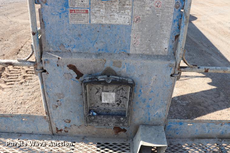 image for item EC9434 2005 Genie S65 boom lift