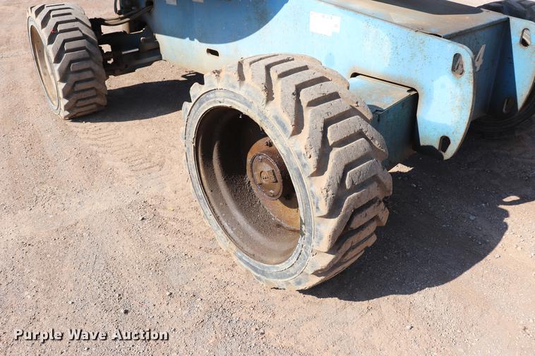 image for item EC9434 2005 Genie S65 boom lift