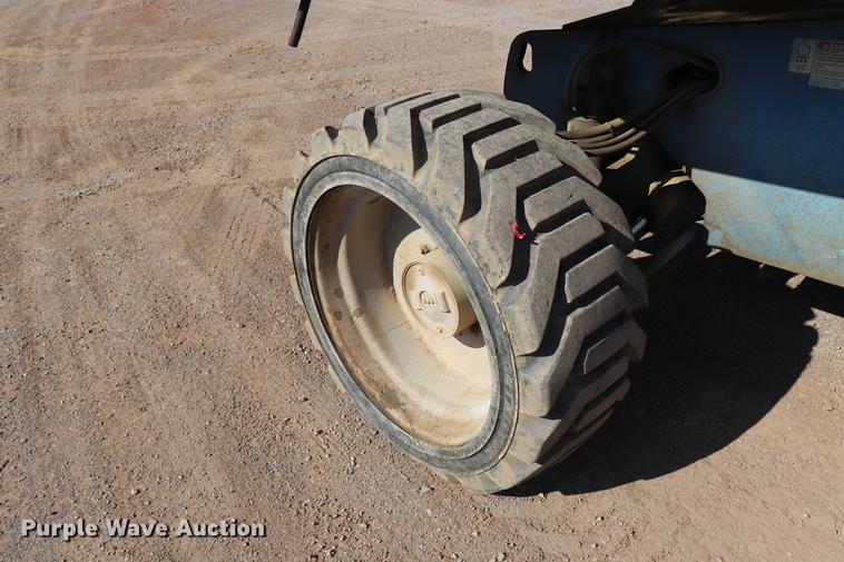 image for item EC9434 2005 Genie S65 boom lift