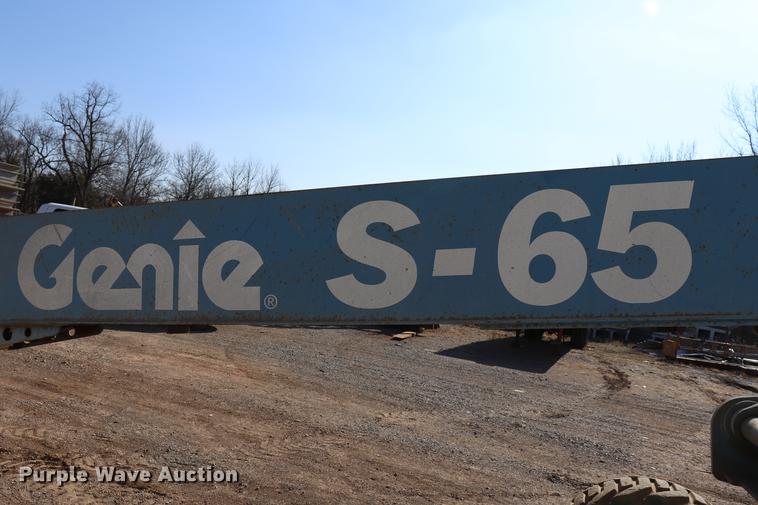 image for item EC9434 2005 Genie S65 boom lift