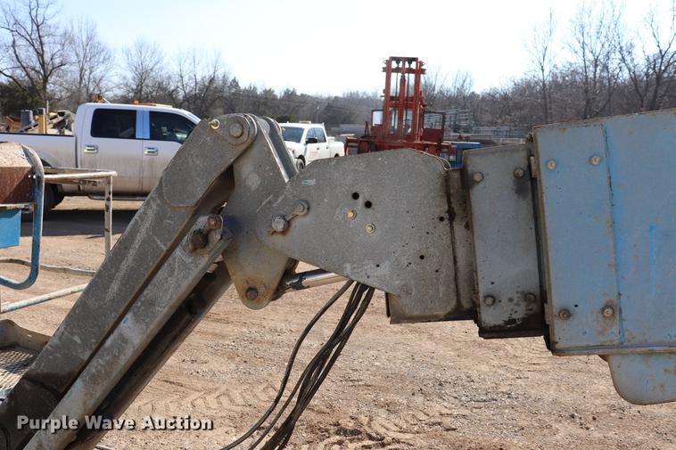 image for item EC9434 2005 Genie S65 boom lift