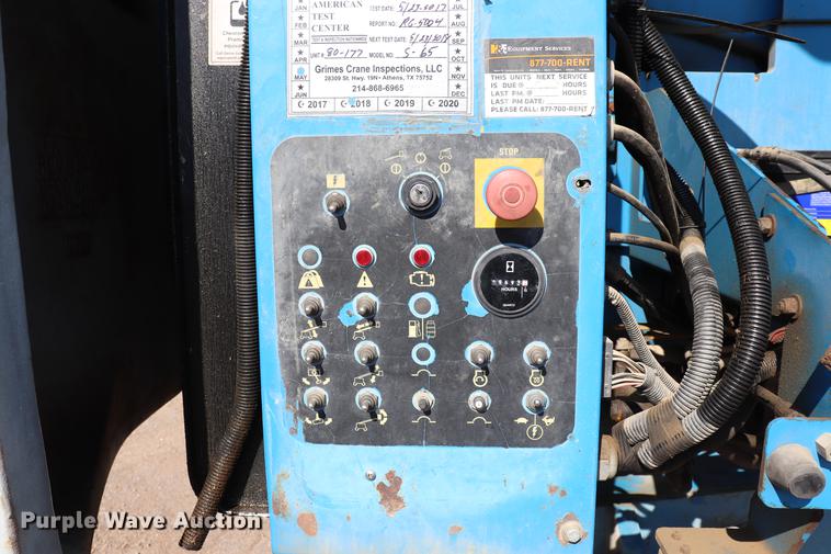 image for item EC9434 2005 Genie S65 boom lift