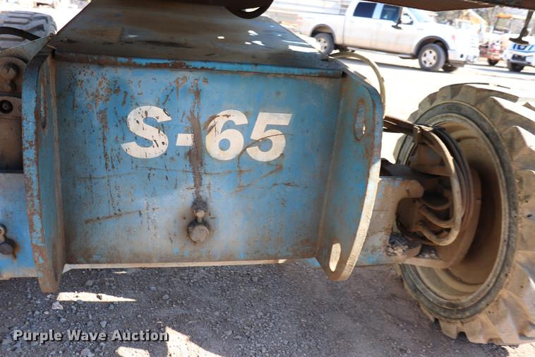 image for item EC9434 2005 Genie S65 boom lift