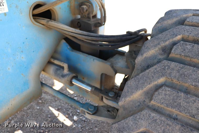 image for item EC9434 2005 Genie S65 boom lift