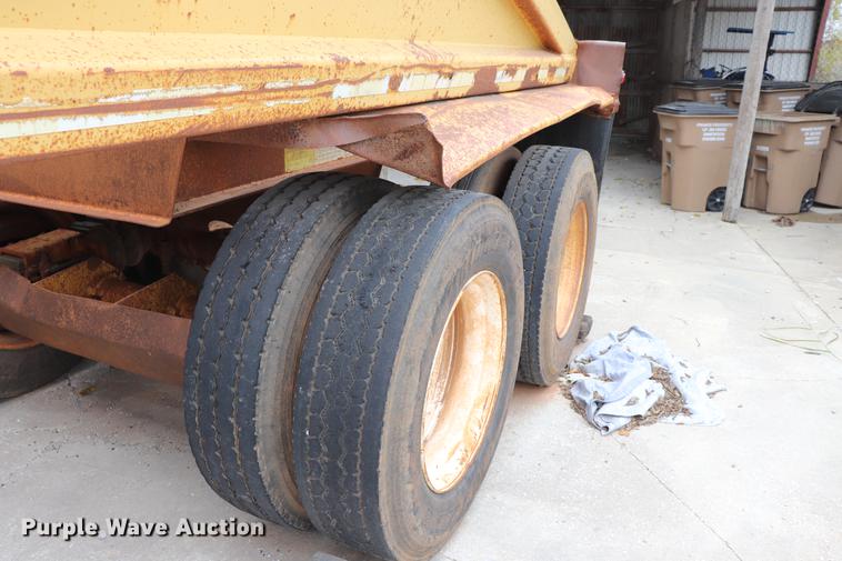 image for item ED9724 1996 Load King 2060 bottom dump trailer