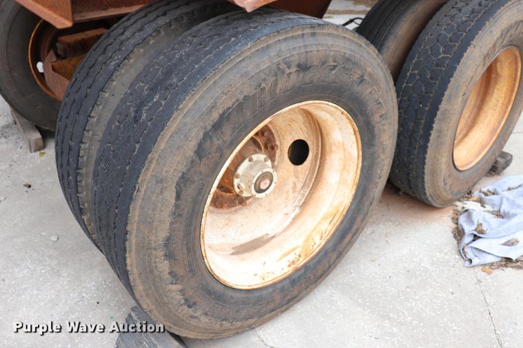 image for item ED9724 1996 Load King 2060 bottom dump trailer