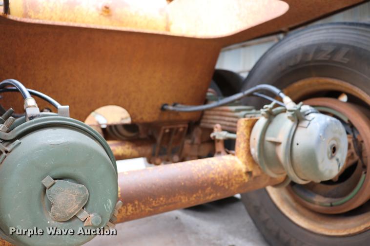 image for item ED9724 1996 Load King 2060 bottom dump trailer