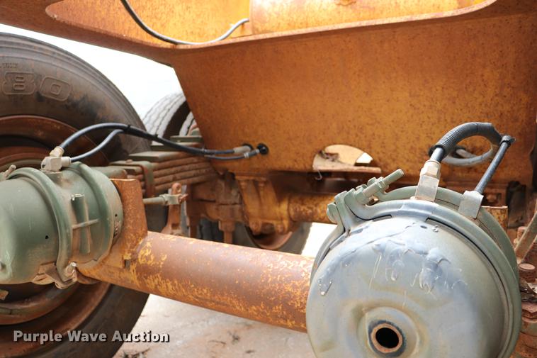 image for item ED9724 1996 Load King 2060 bottom dump trailer