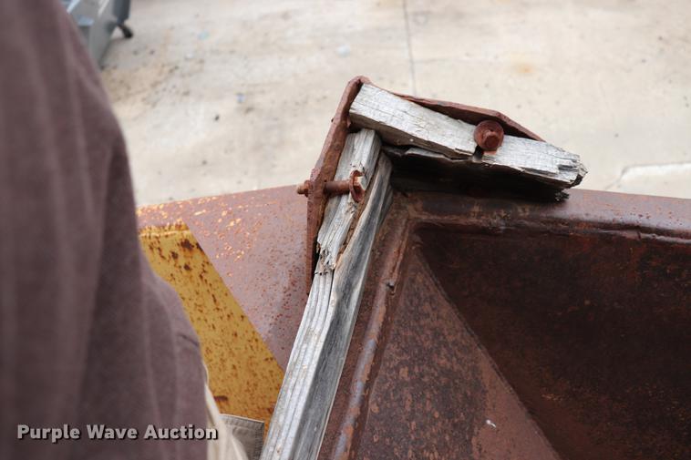 image for item ED9724 1996 Load King 2060 bottom dump trailer