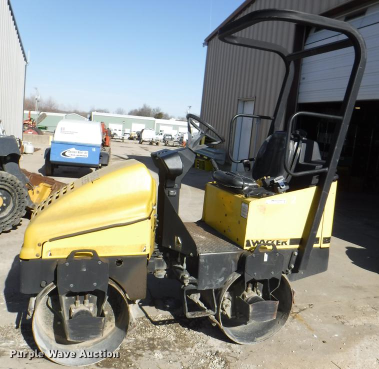 image for item EP9158 Wacker RD11V double drum roller