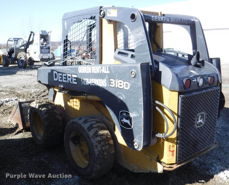 image for item EP9171 2013 John Deere 318D skid steer