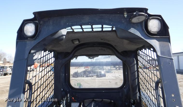 image for item EP9172 2013 John Deere 318D skid steer