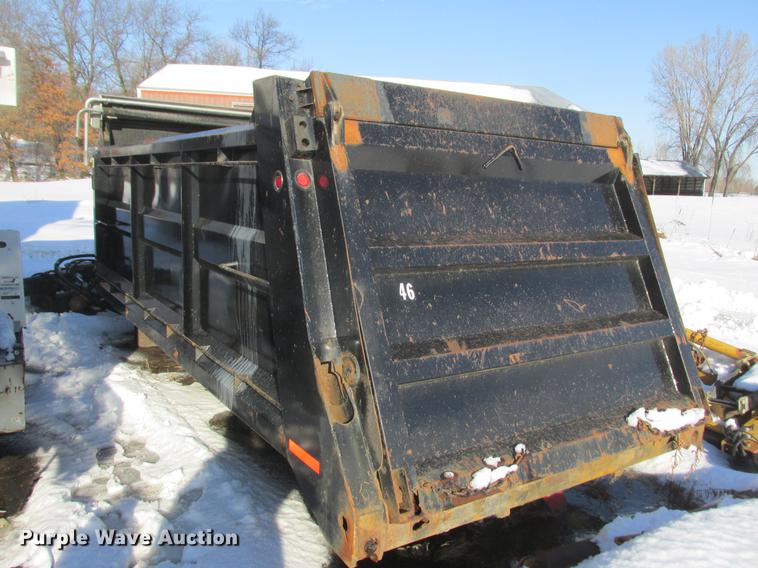 image for item K6060 18.5'L x 8'W dump bed