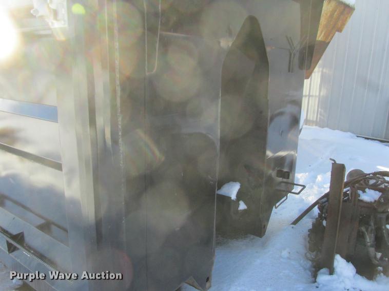 image for item K6060 18.5'L x 8'W dump bed