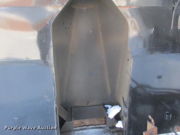 image for item K6060 18.5'L x 8'W dump bed