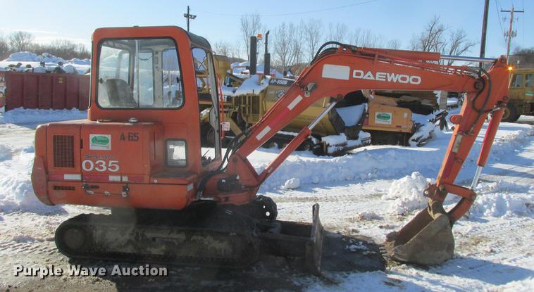 image for item K6061 2000 Daewoo Solar 035 mini excavator