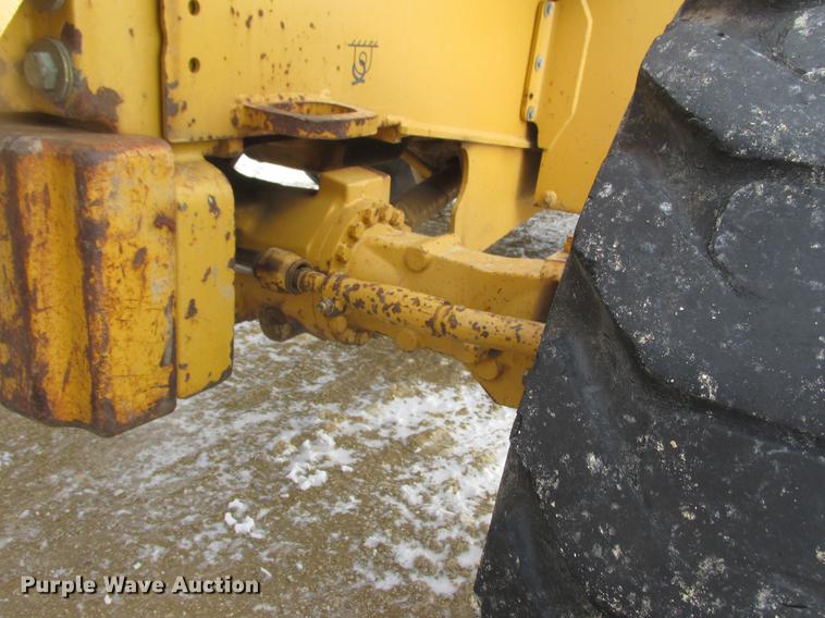 image for item K6062 1999 John Deere 410E backhoe