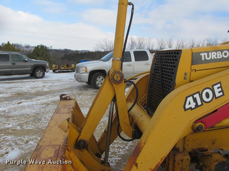image for item K6062 1999 John Deere 410E backhoe