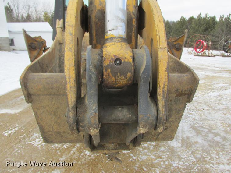 image for item K6062 1999 John Deere 410E backhoe