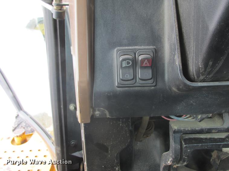 image for item K6062 1999 John Deere 410E backhoe