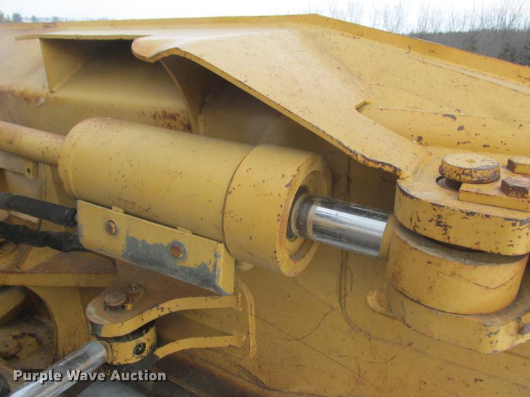 image for item K6063 1996 Caterpillar D6M XL dozer